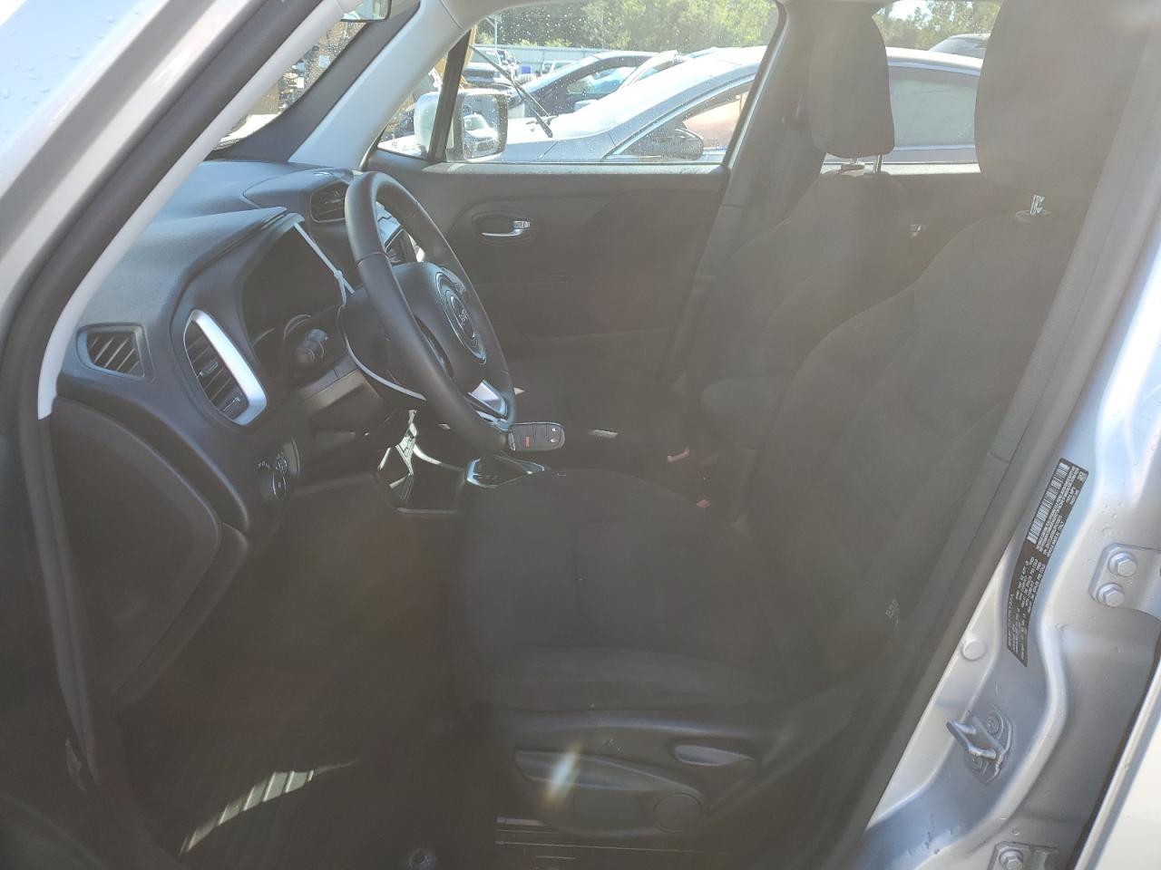 2018 Jeep Renegade Latitude - zdjęcie 7