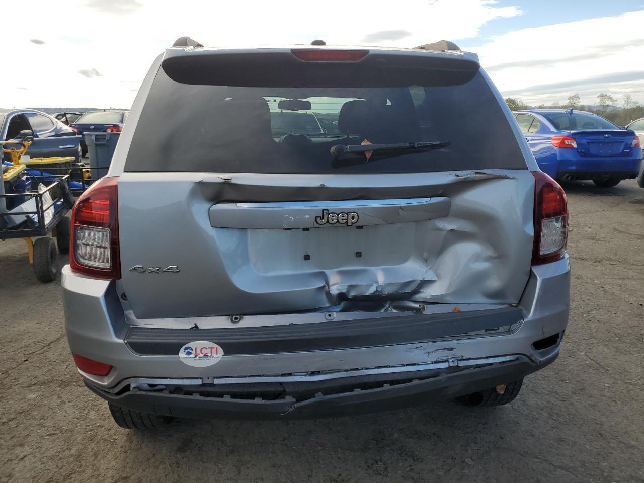 2016 Jeep Compass - zdjęcie 6