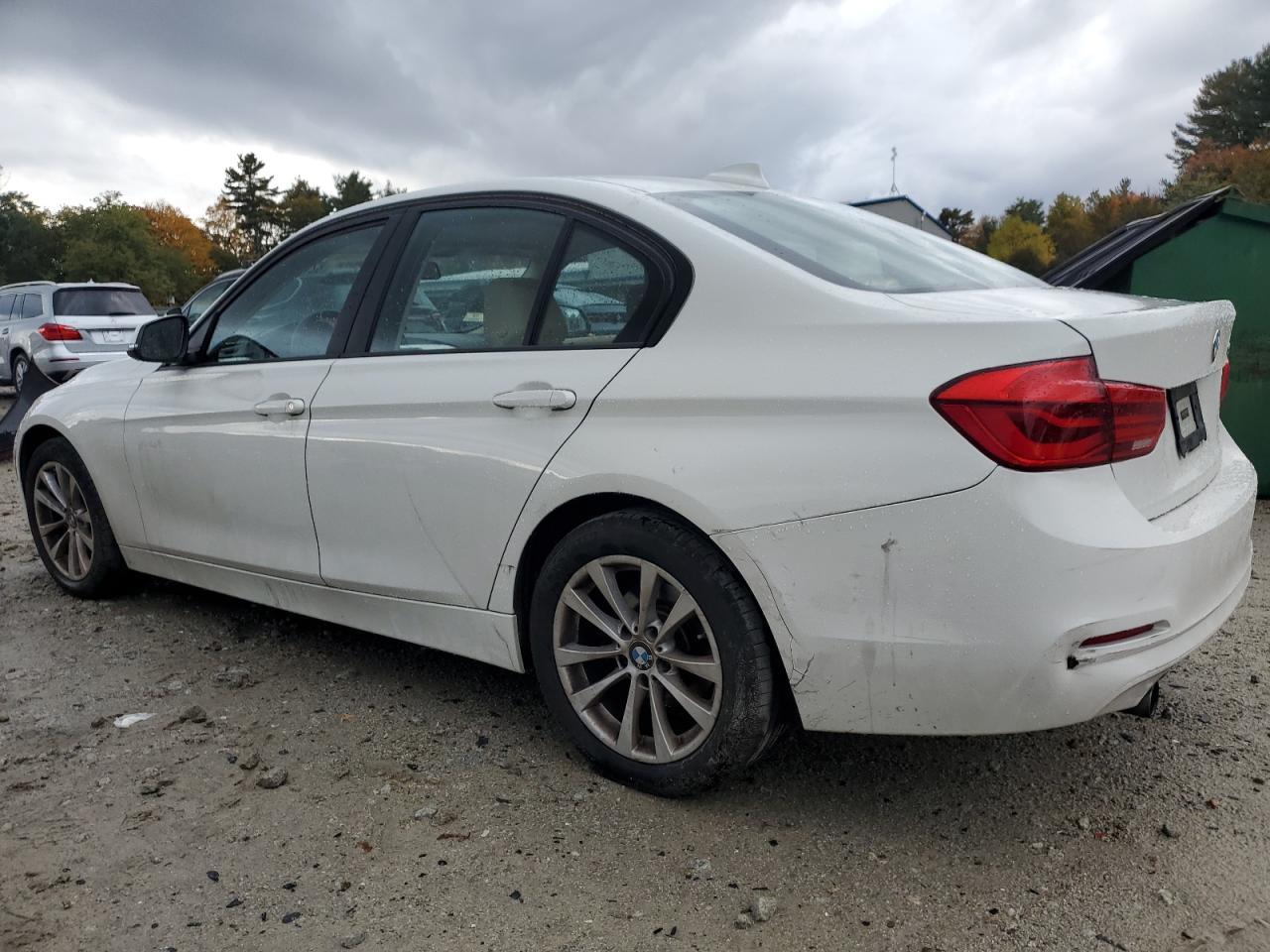 2016 BMW 320 I - zdjęcie 2