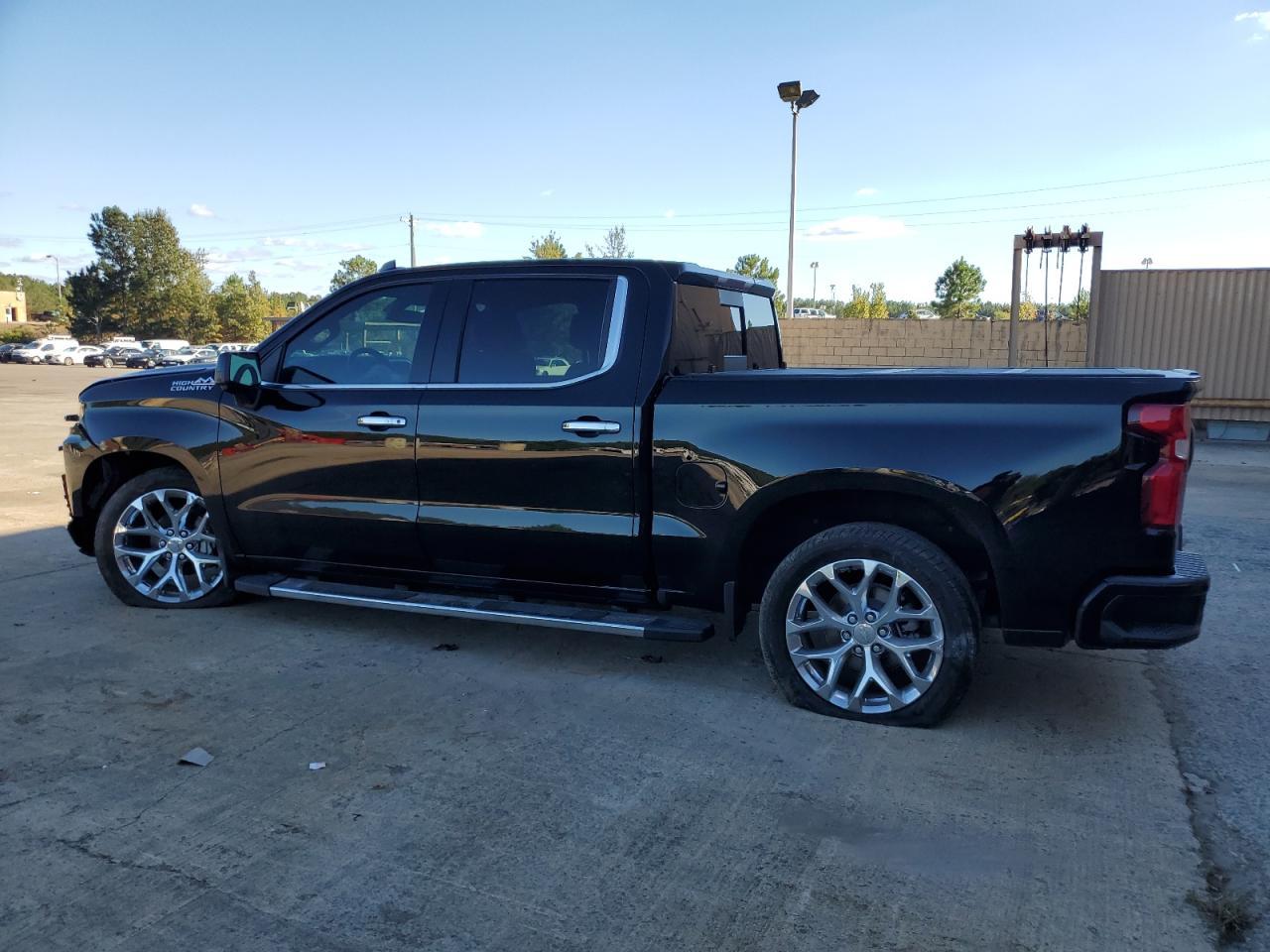 2020 Chevrolet Silverado K1500 High Country - zdjęcie 2