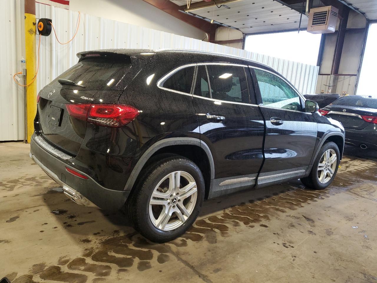 2022 Mercedes-Benz Klasa GLA - zdjęcie 3