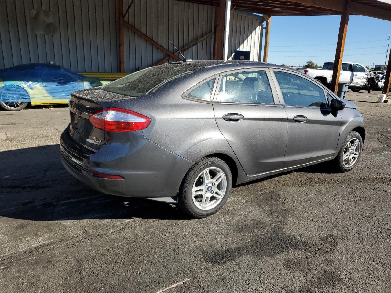 2018 Ford Fiesta Se - zdjęcie 3