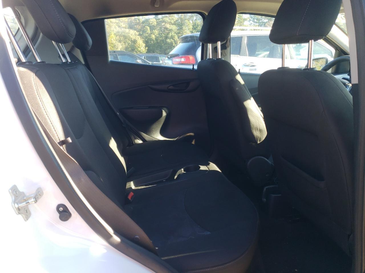 2017 Chevrolet Spark 1Lt - zdjęcie 19