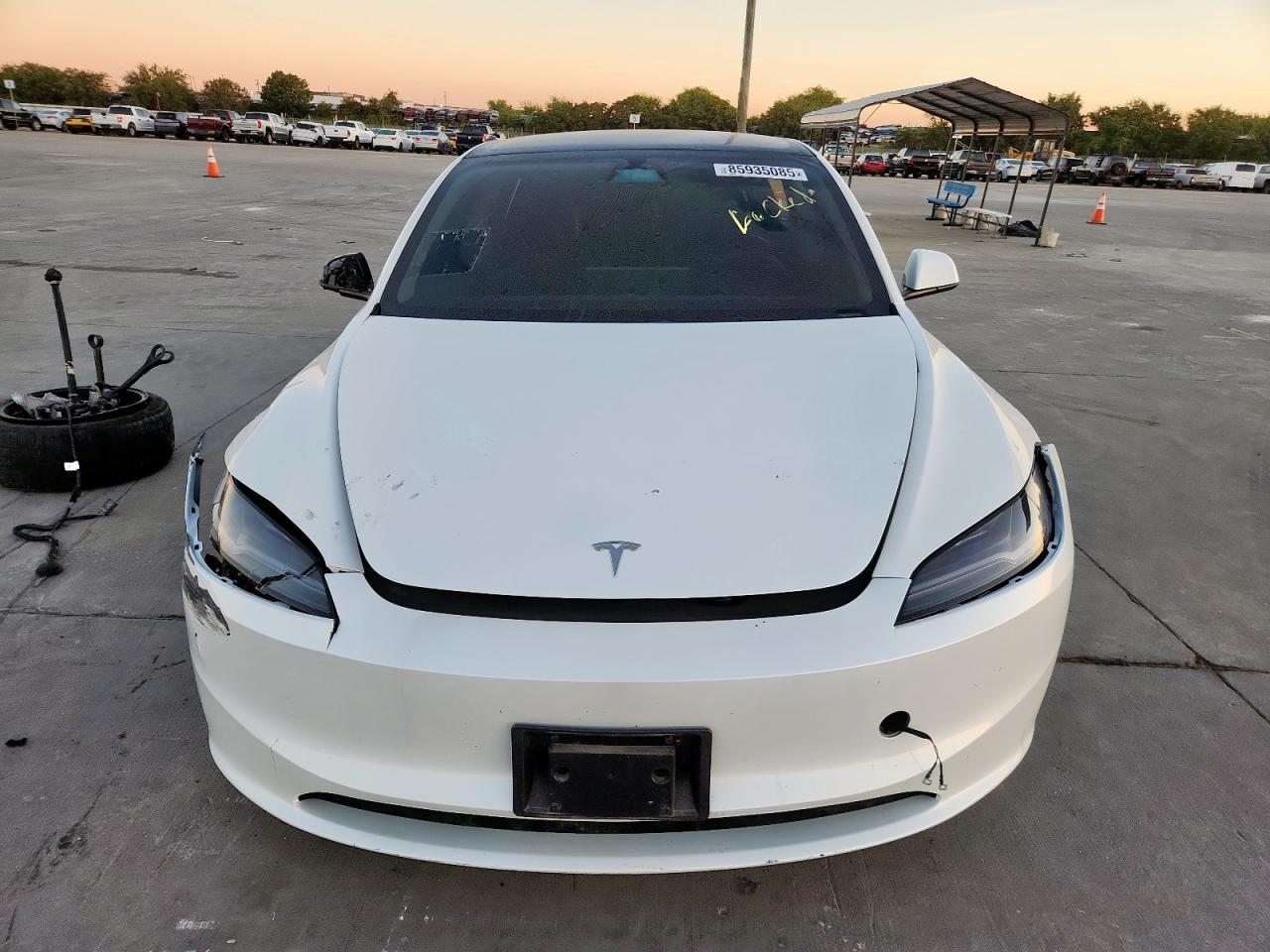 2024 Tesla Model 3 - zdjęcie 8