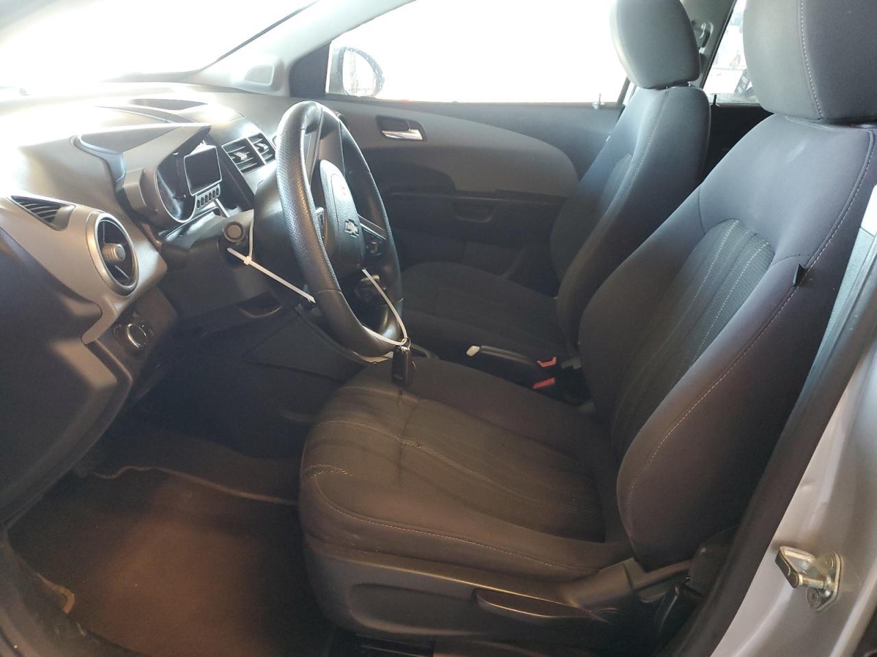 2013 Chevrolet Sonic - zdjęcie 7