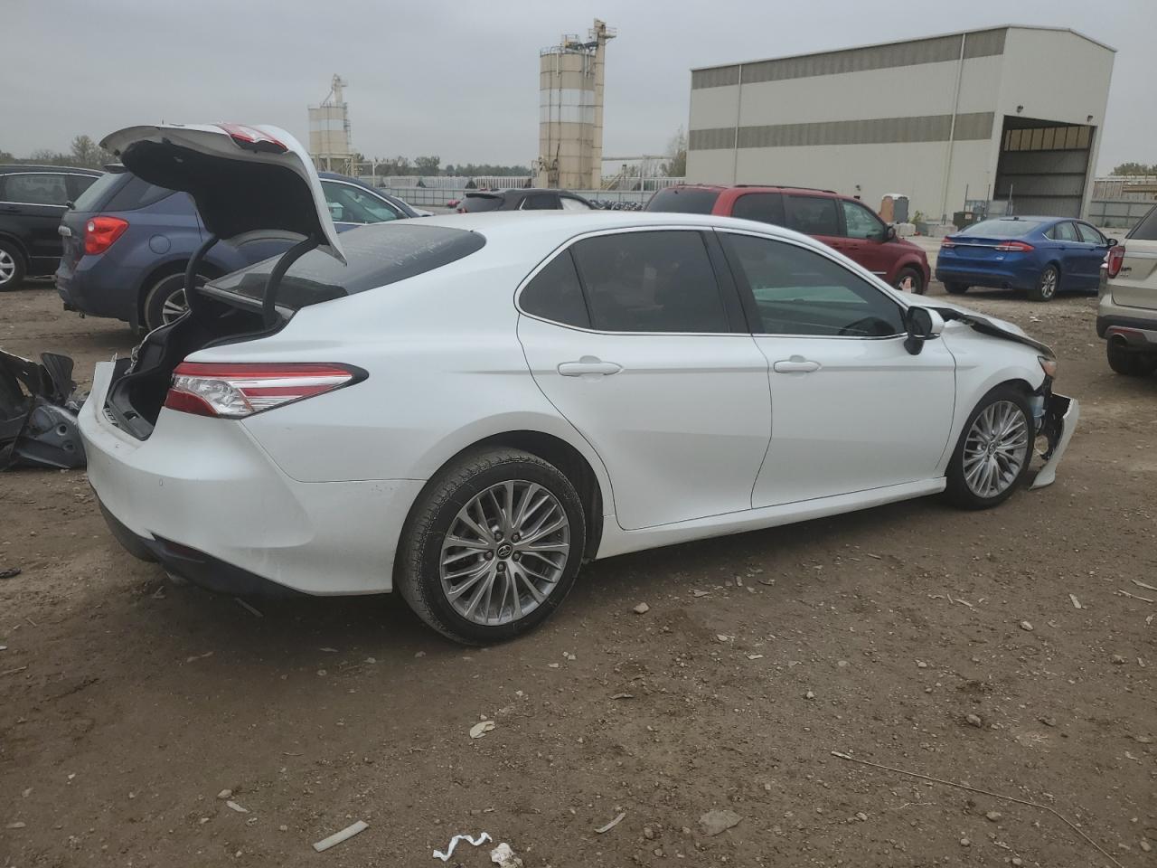 2018 Toyota Camry L - zdjęcie 3
