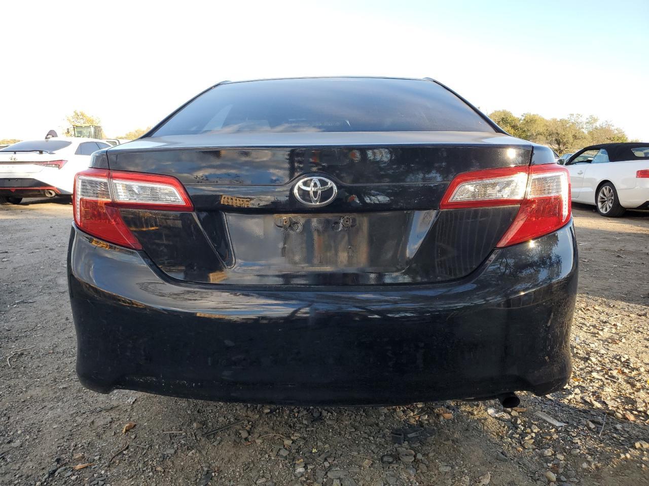 2013 Toyota Camry - zdjęcie 6