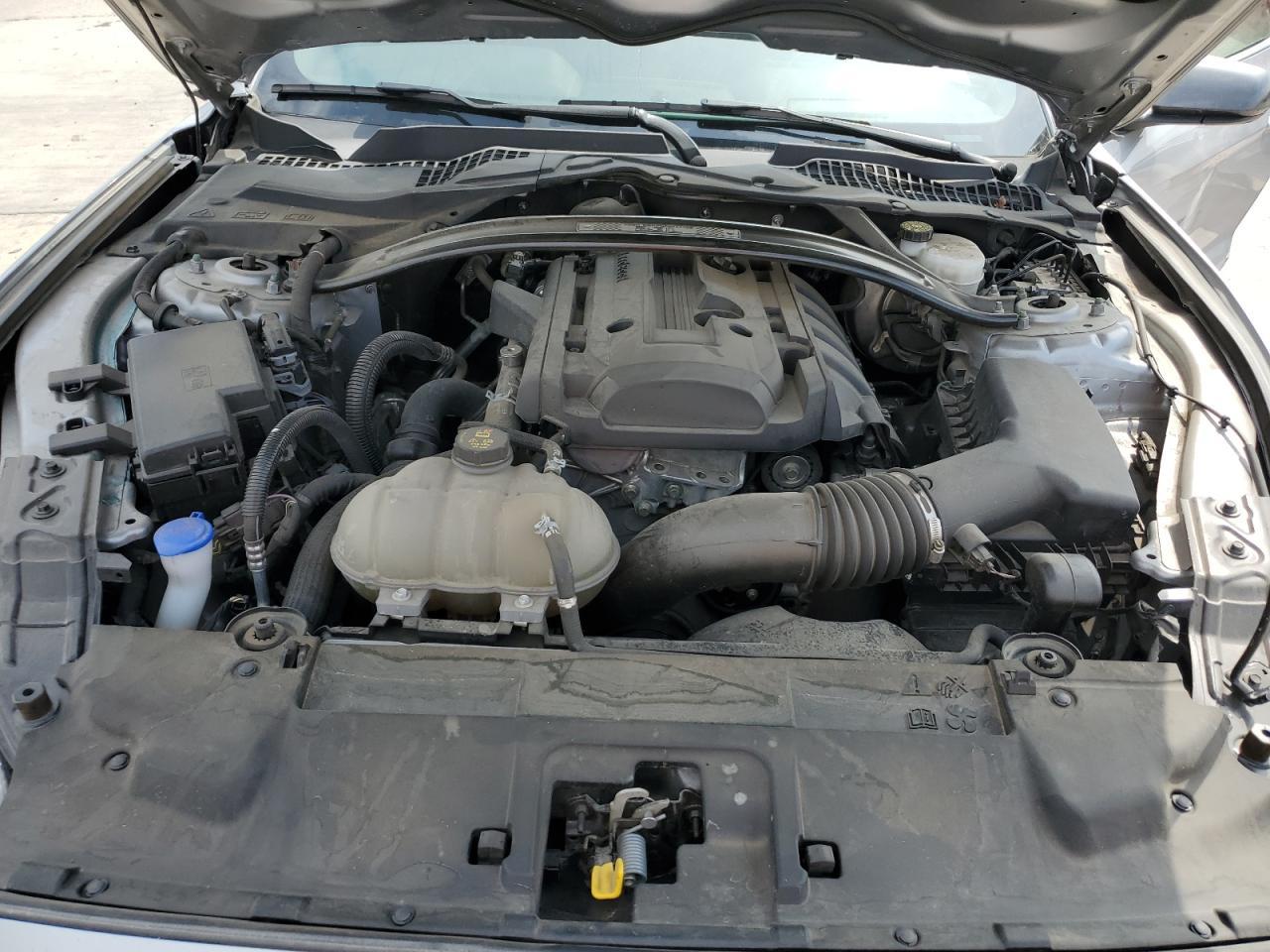 2020 Ford Mustang - zdjęcie 11