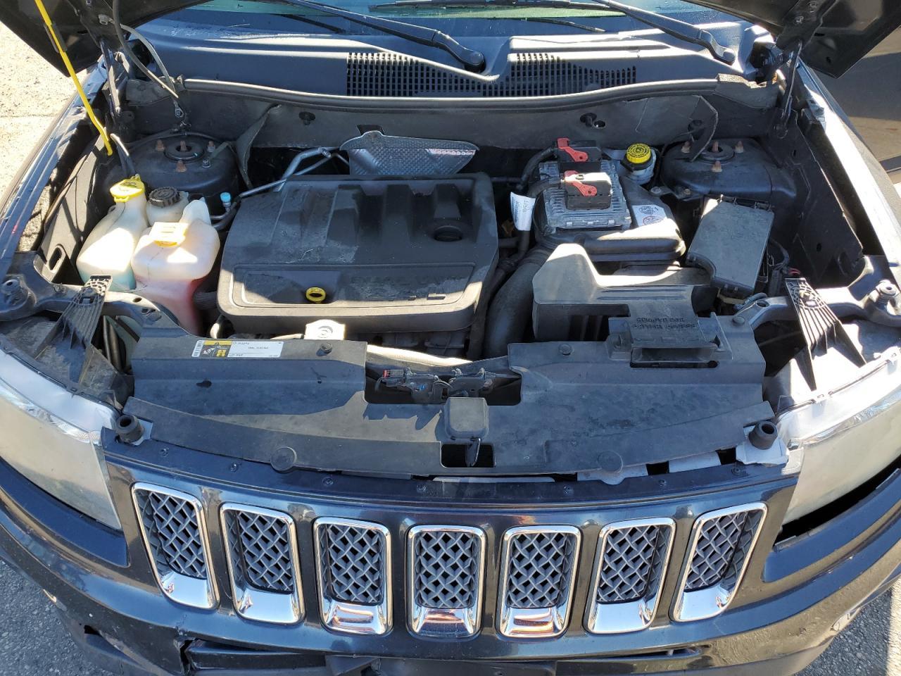 2016 Jeep Compass - zdjęcie 12