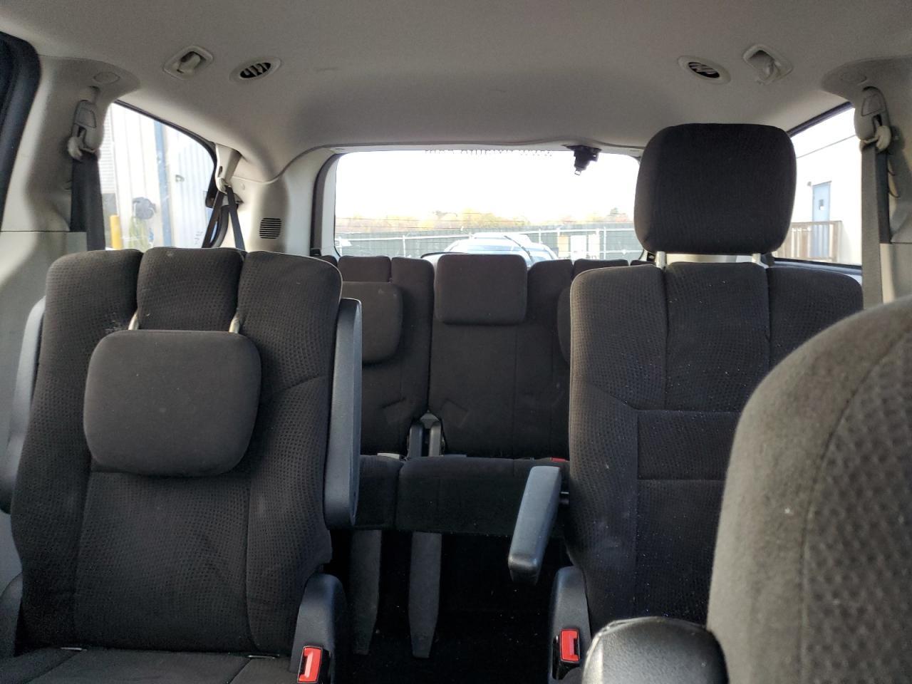 2013 Dodge Caravan - zdjęcie 10