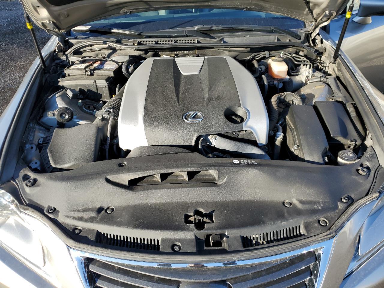 2014 Lexus IS - zdjęcie 11