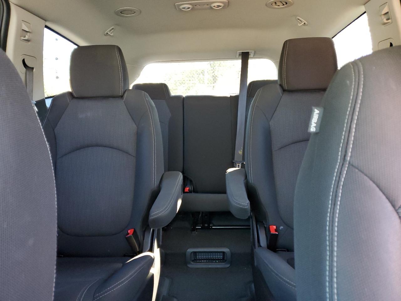 2017 Chevrolet Traverse - zdjęcie 10