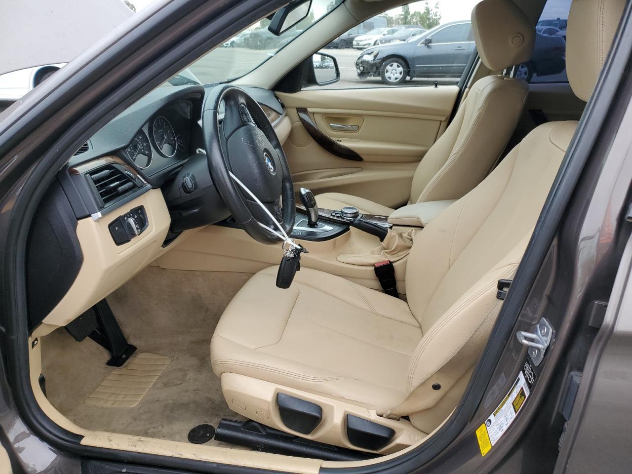 2014 BMW Seria 3 320i - zdjęcie 7