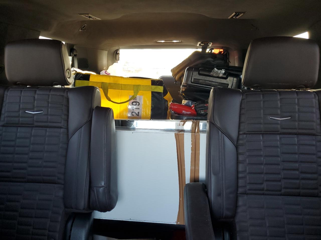 2023 Cadillac Escalade Sport Platinum - zdjęcie 10