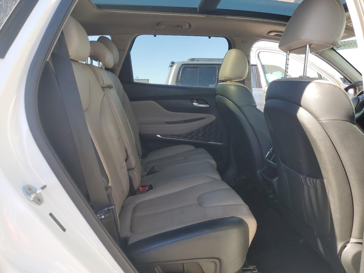 2019 Hyundai Santa Fe - zdjęcie 11