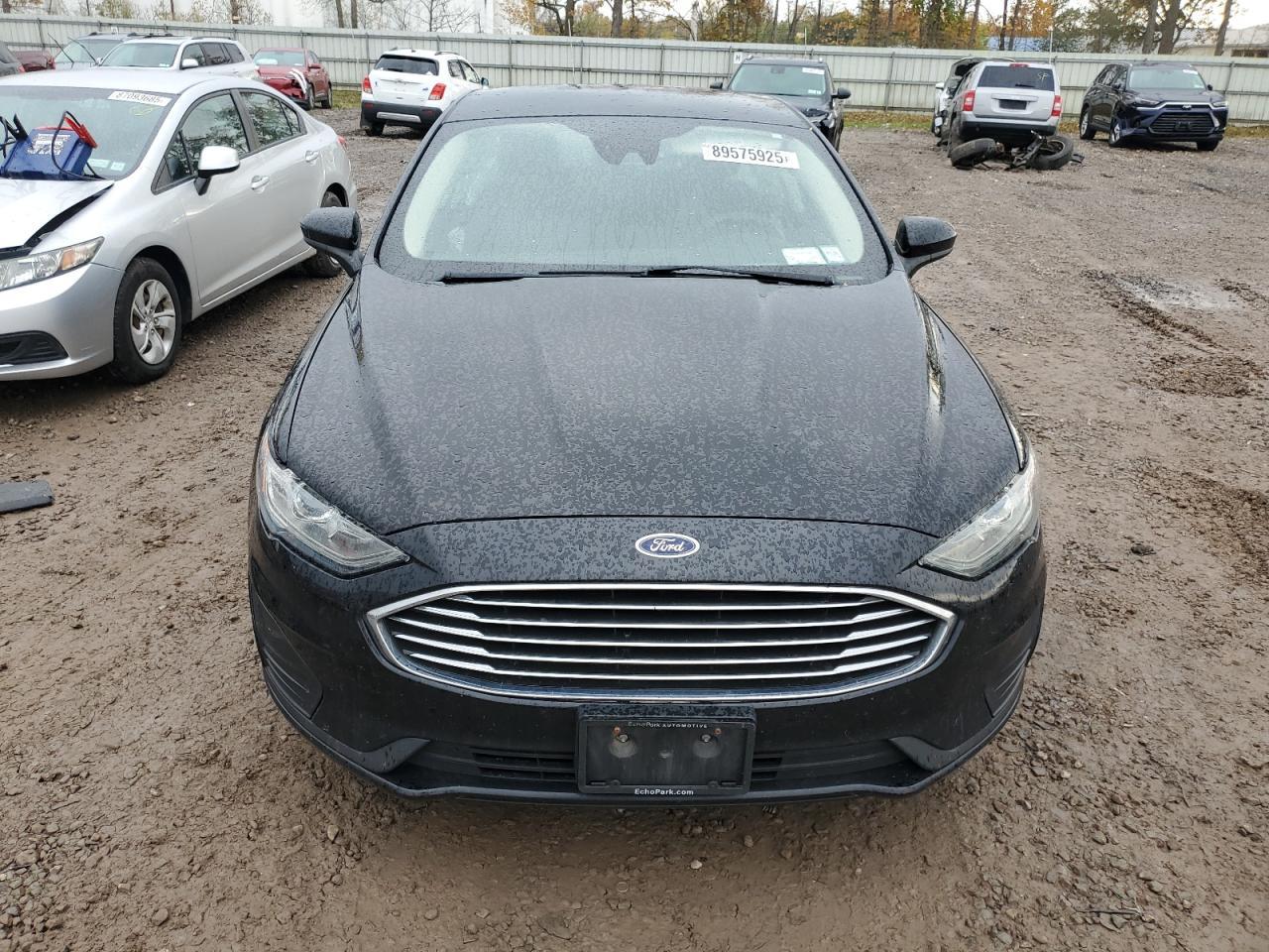 2019 Ford Fusion - zdjęcie 5