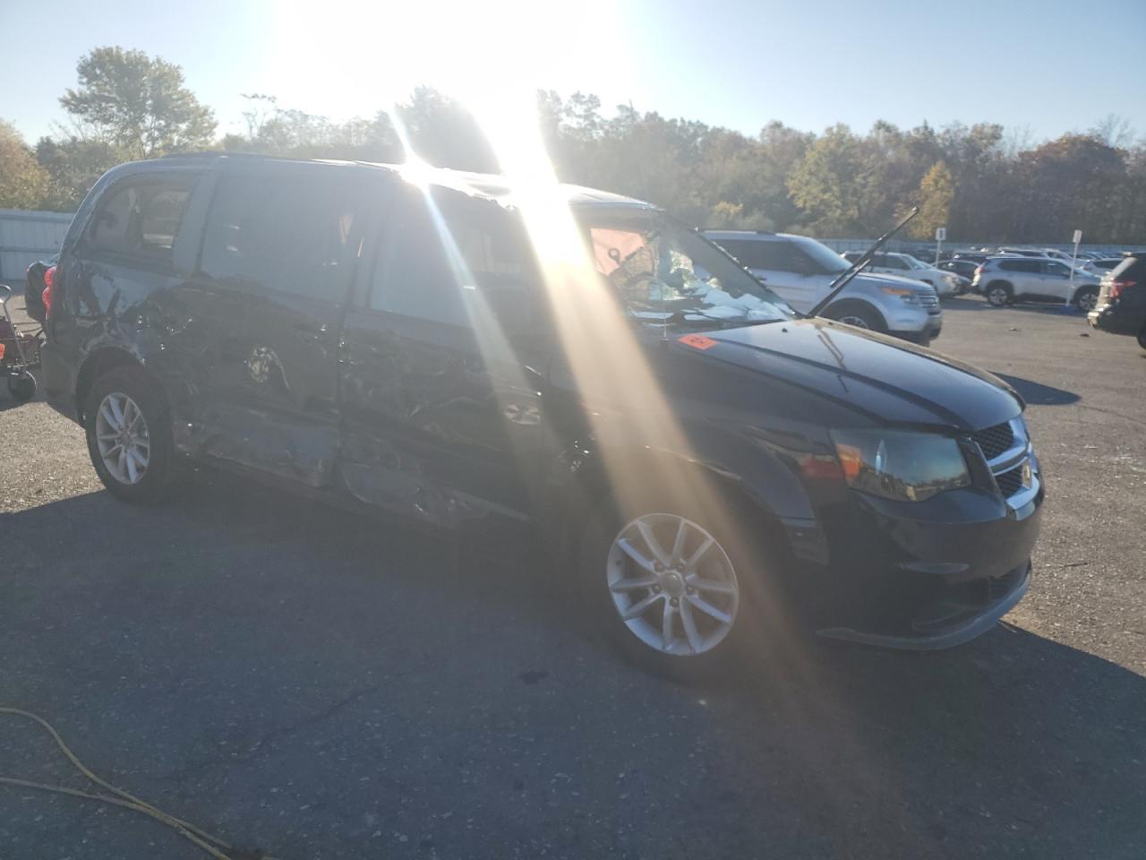 2014 Dodge Caravan - zdjęcie 4