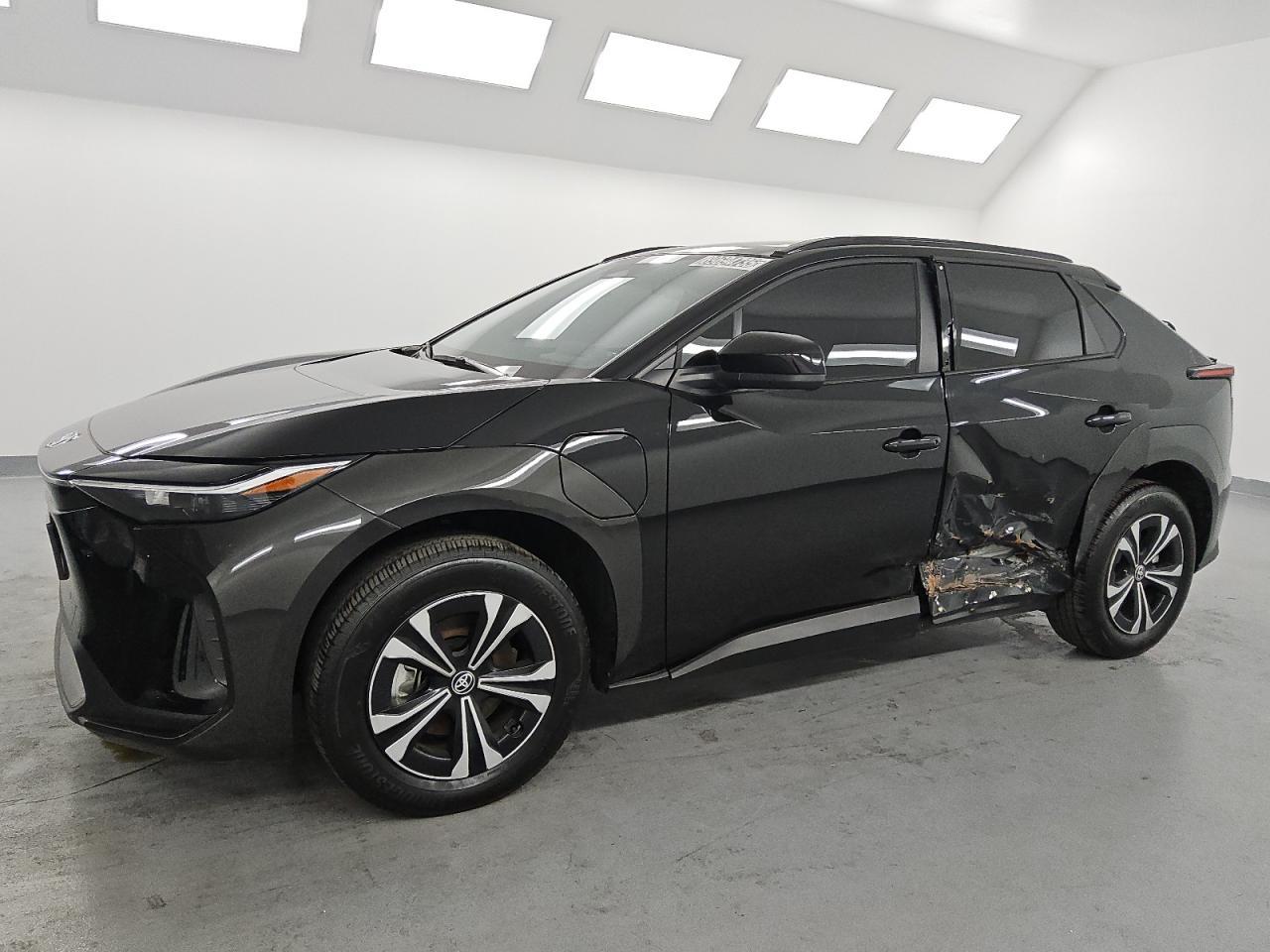 2024 Toyota Bz4X Xle - zdjęcie główne