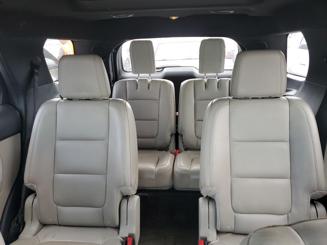 2014 Ford Explorer - zdjęcie 10
