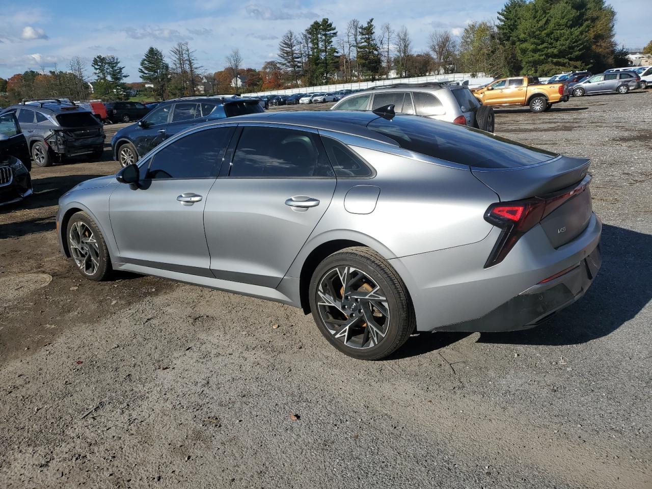 2025 Kia K5 Gt Line - zdjęcie 2