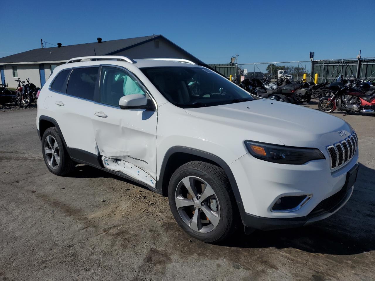 2020 Jeep Cherokee - zdjęcie 4
