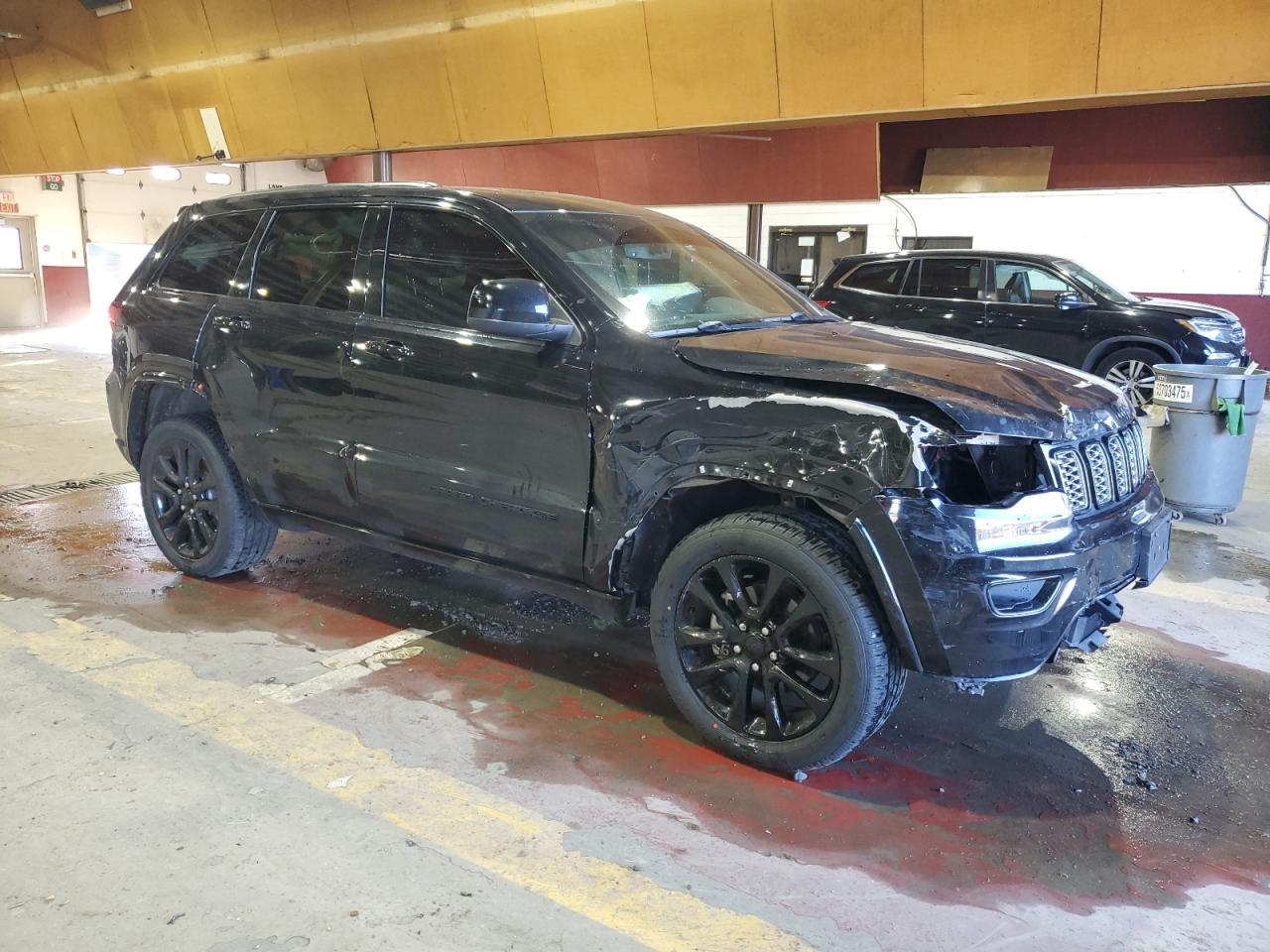 2020 Jeep Grand Cherokee Laredo - zdjęcie 4