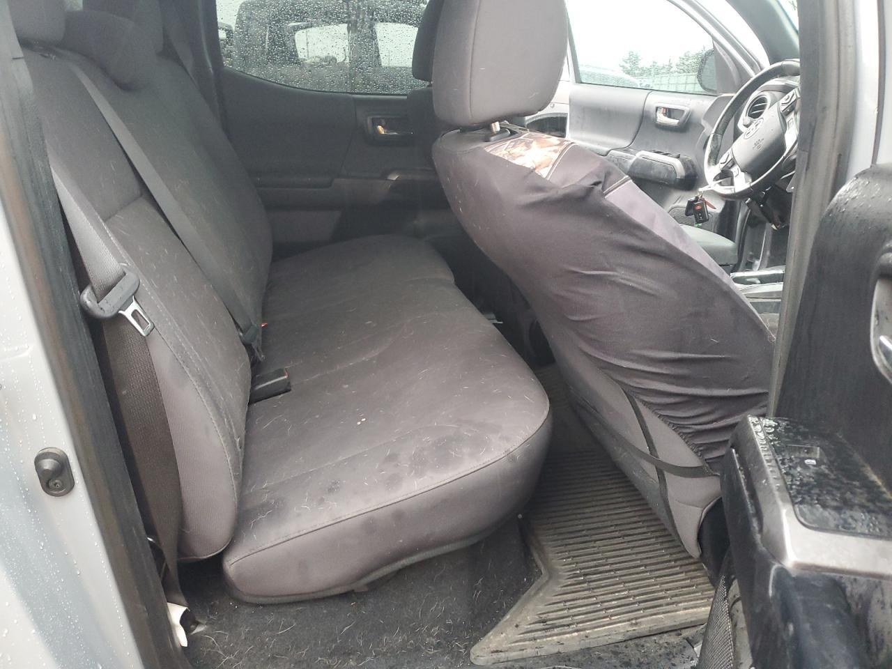 2019 Toyota Tacoma - zdjęcie 10