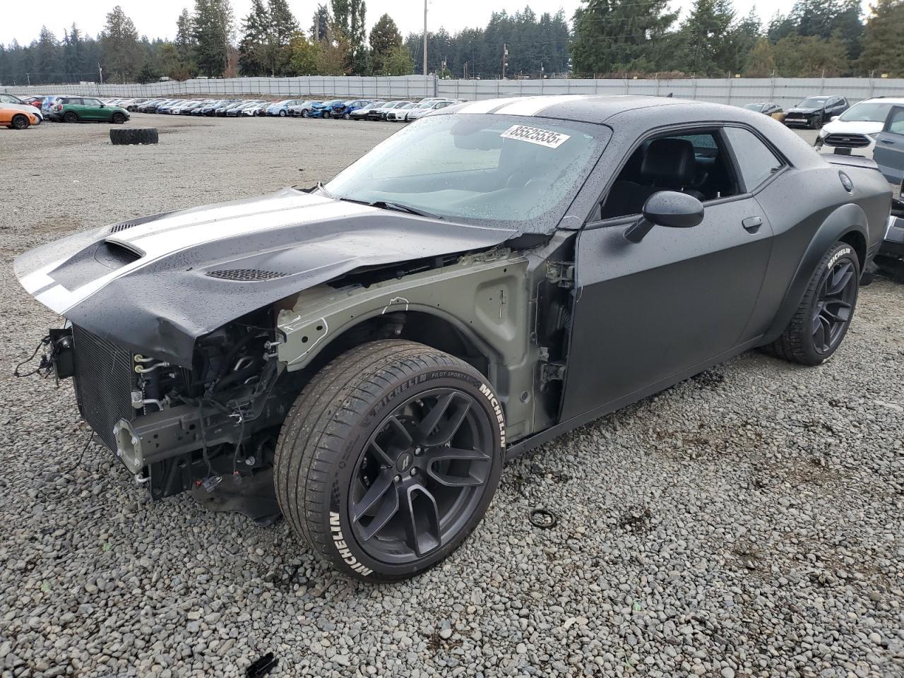 2021 Dodge Challenger - zdjęcie główne