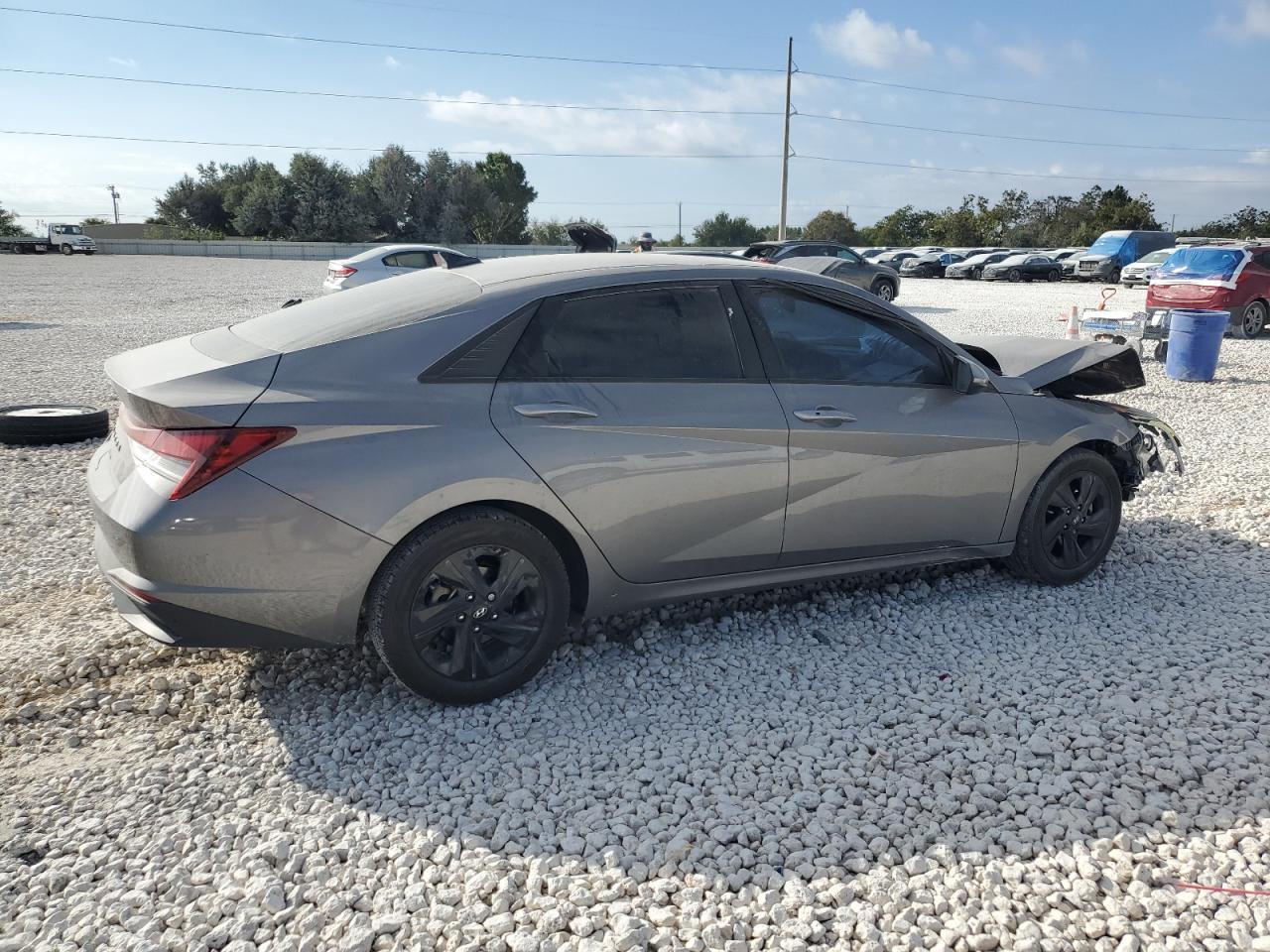 2021 Hyundai Elantra - zdjęcie 3