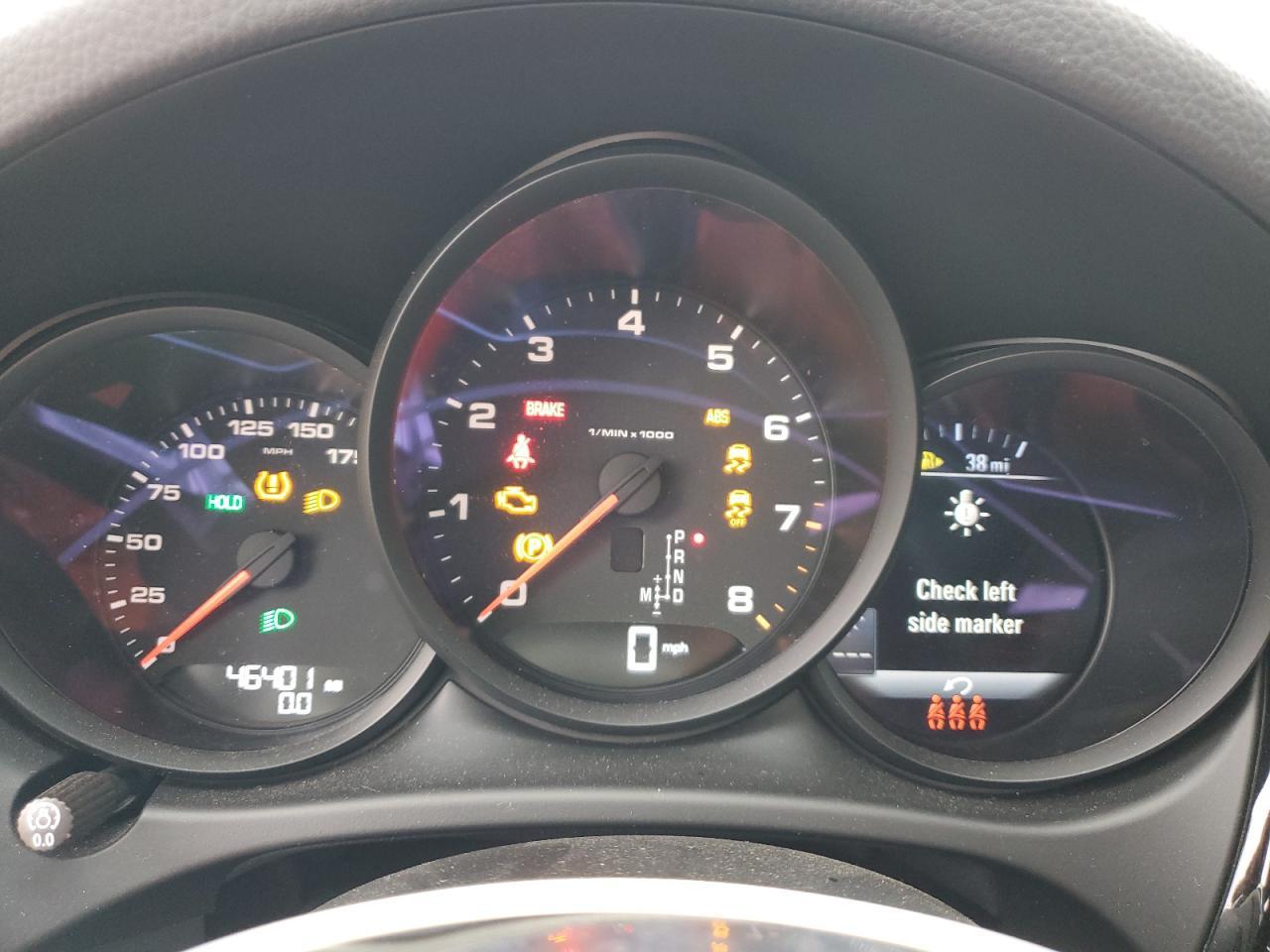 2021 Porsche Macan - zdjęcie 9