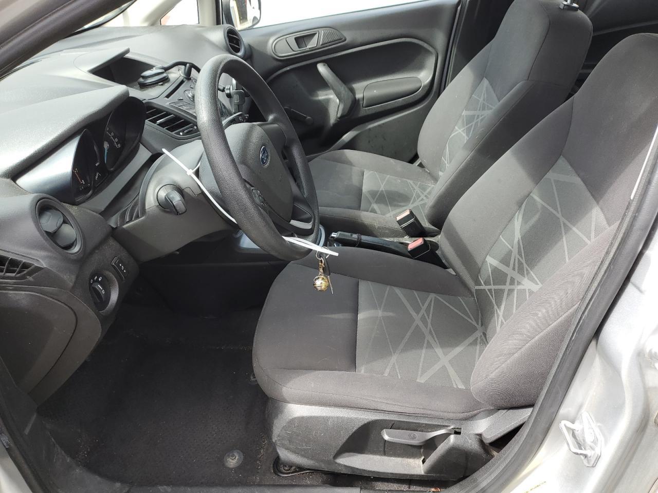 2014 Ford Fiesta - zdjęcie 7