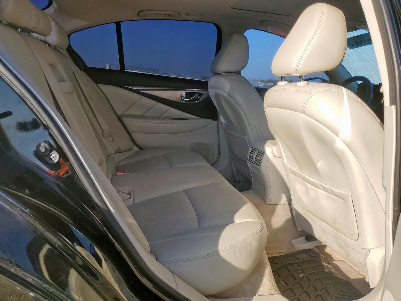 2016 Infiniti Q50 - zdjęcie 10