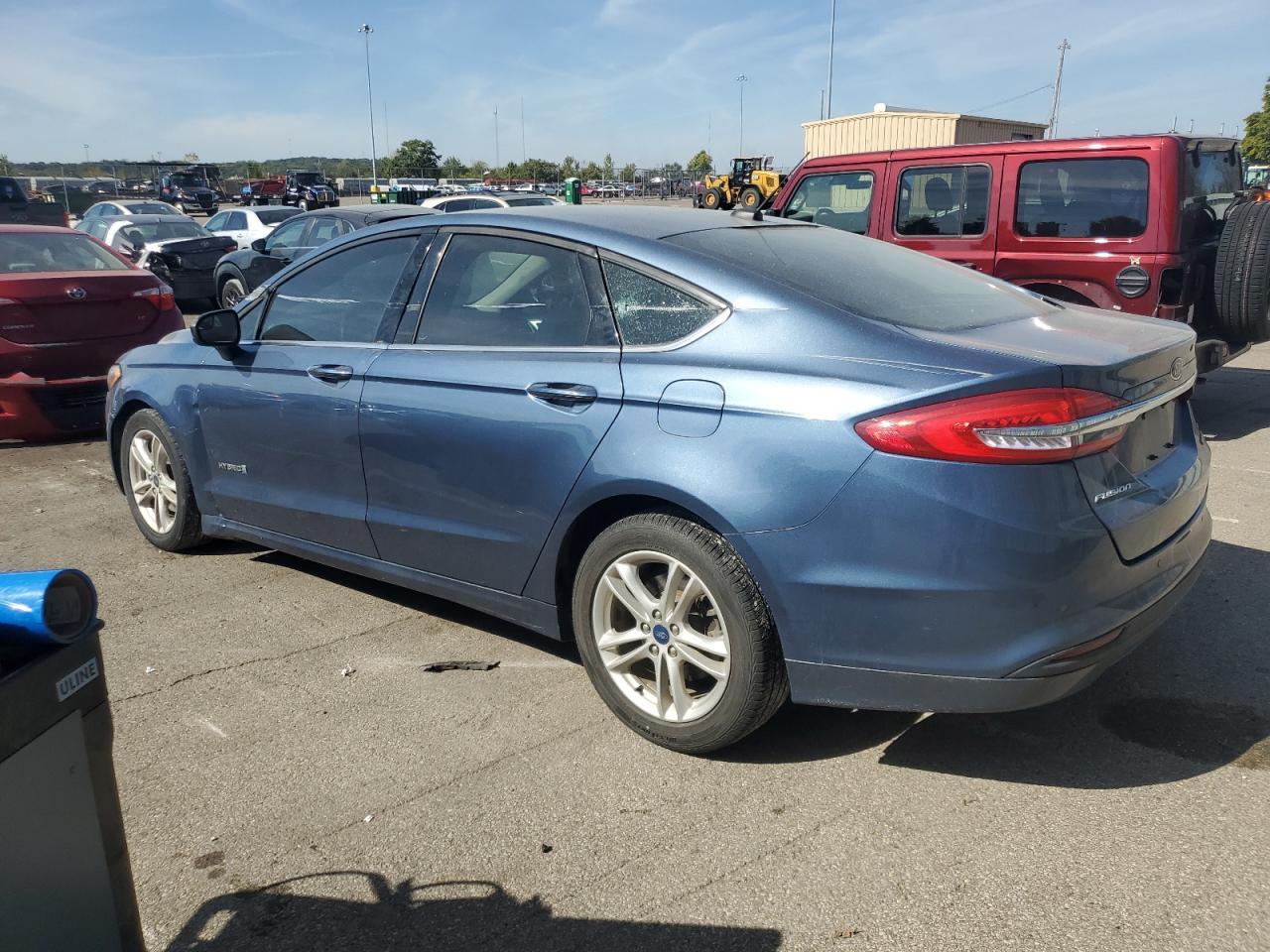 2018 Ford Fusion - zdjęcie 2