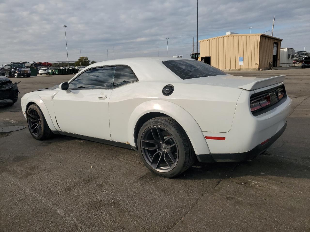 2021 Dodge Challenger Sxt - zdjęcie 2