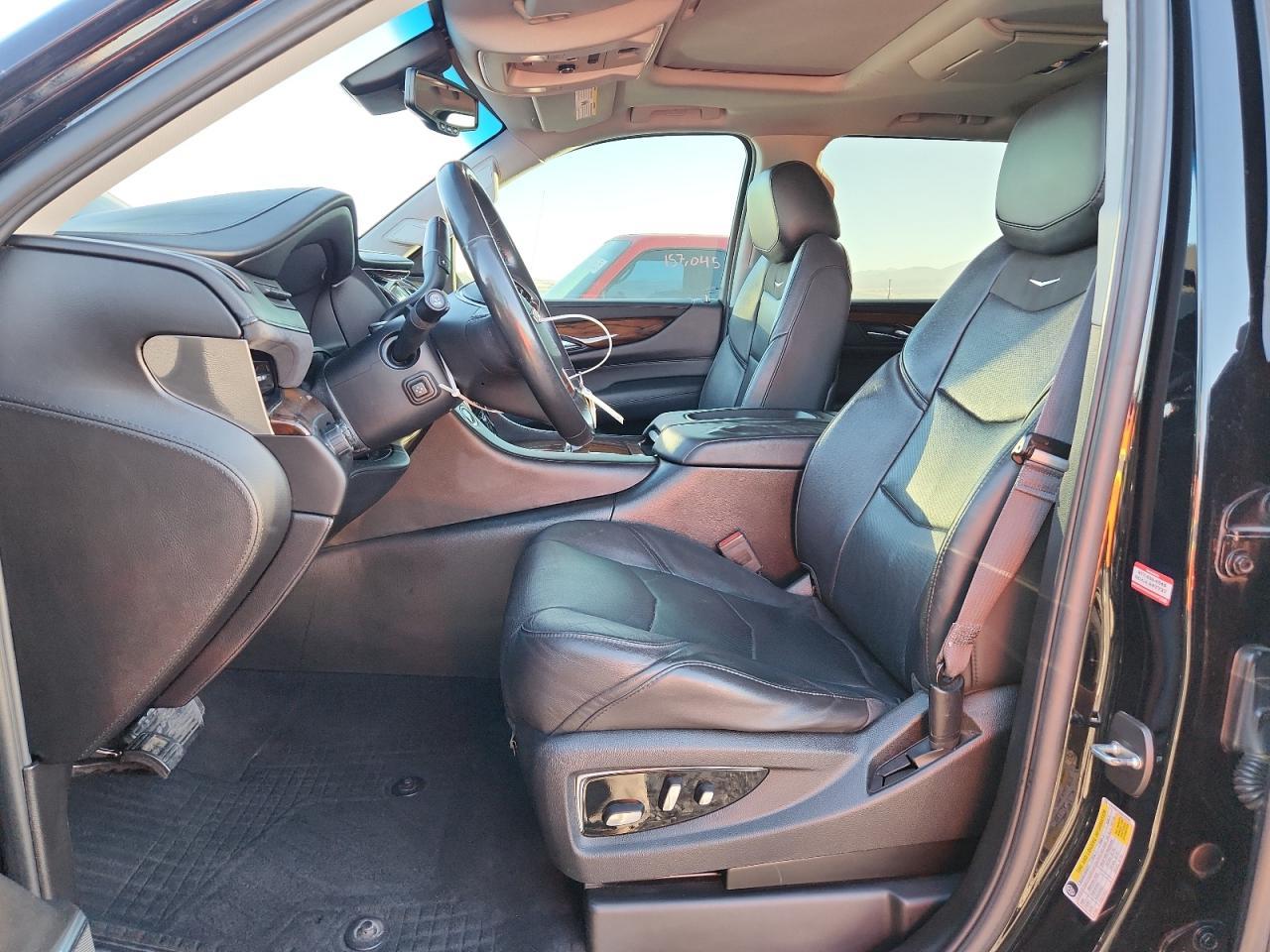 2016 Cadillac Escalade Luxury - zdjęcie 7