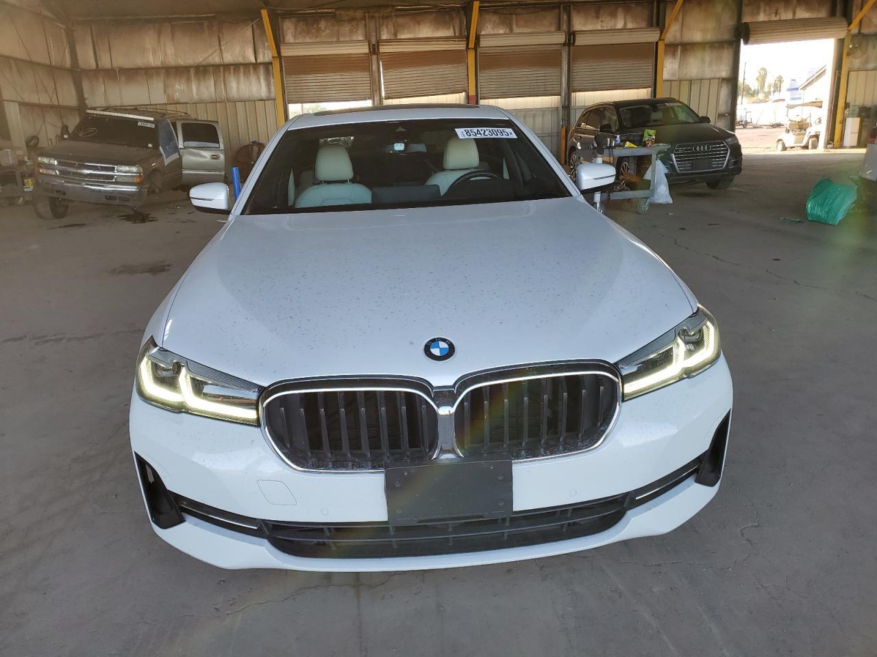2021 BMW Seria 5 - zdjęcie 5