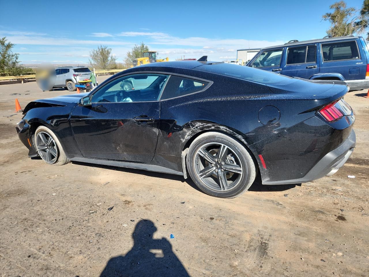 2025 Ford Mustang - zdjęcie 2