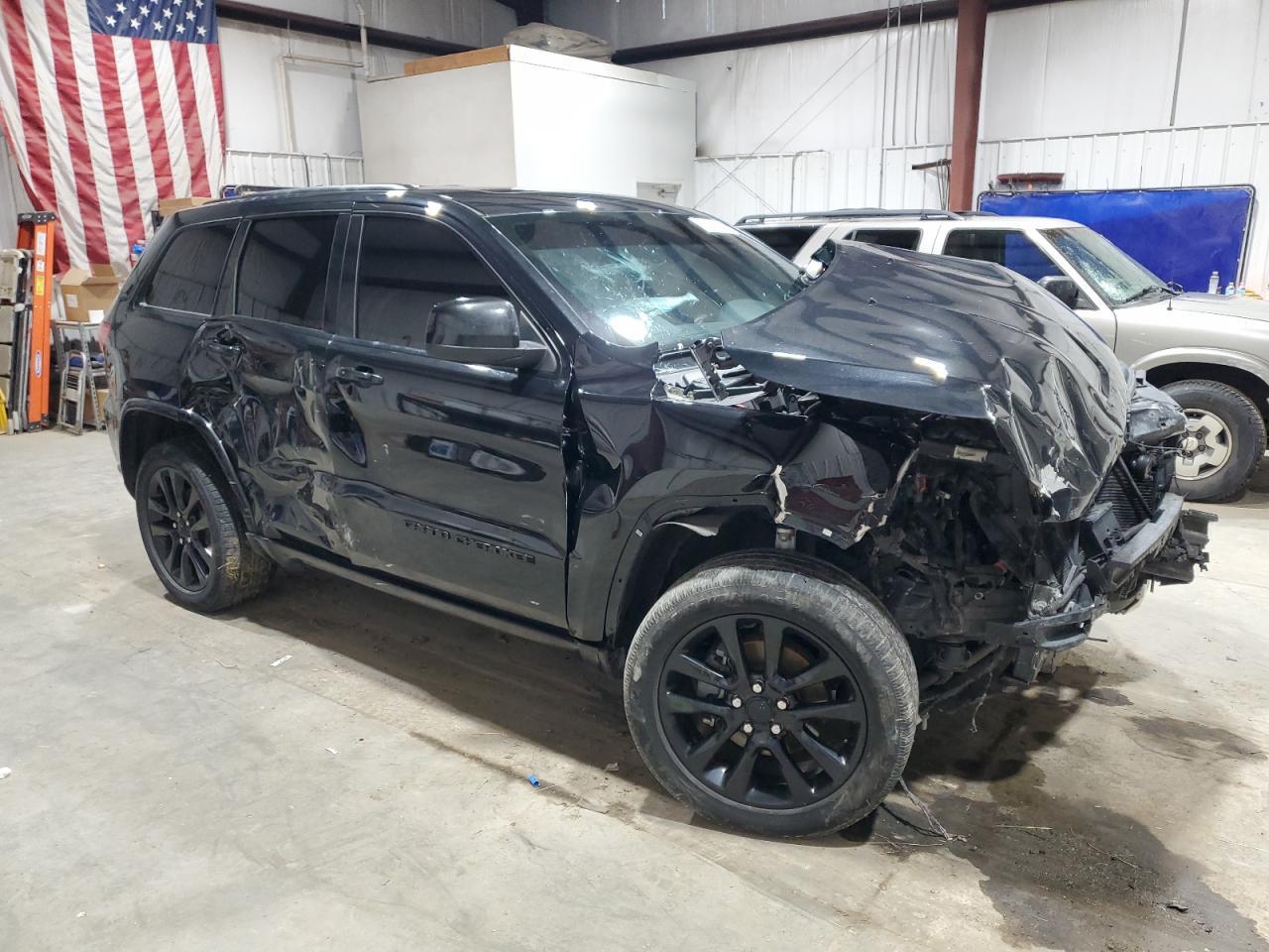 2017 Jeep Grand Cherokee Laredo - zdjęcie 4