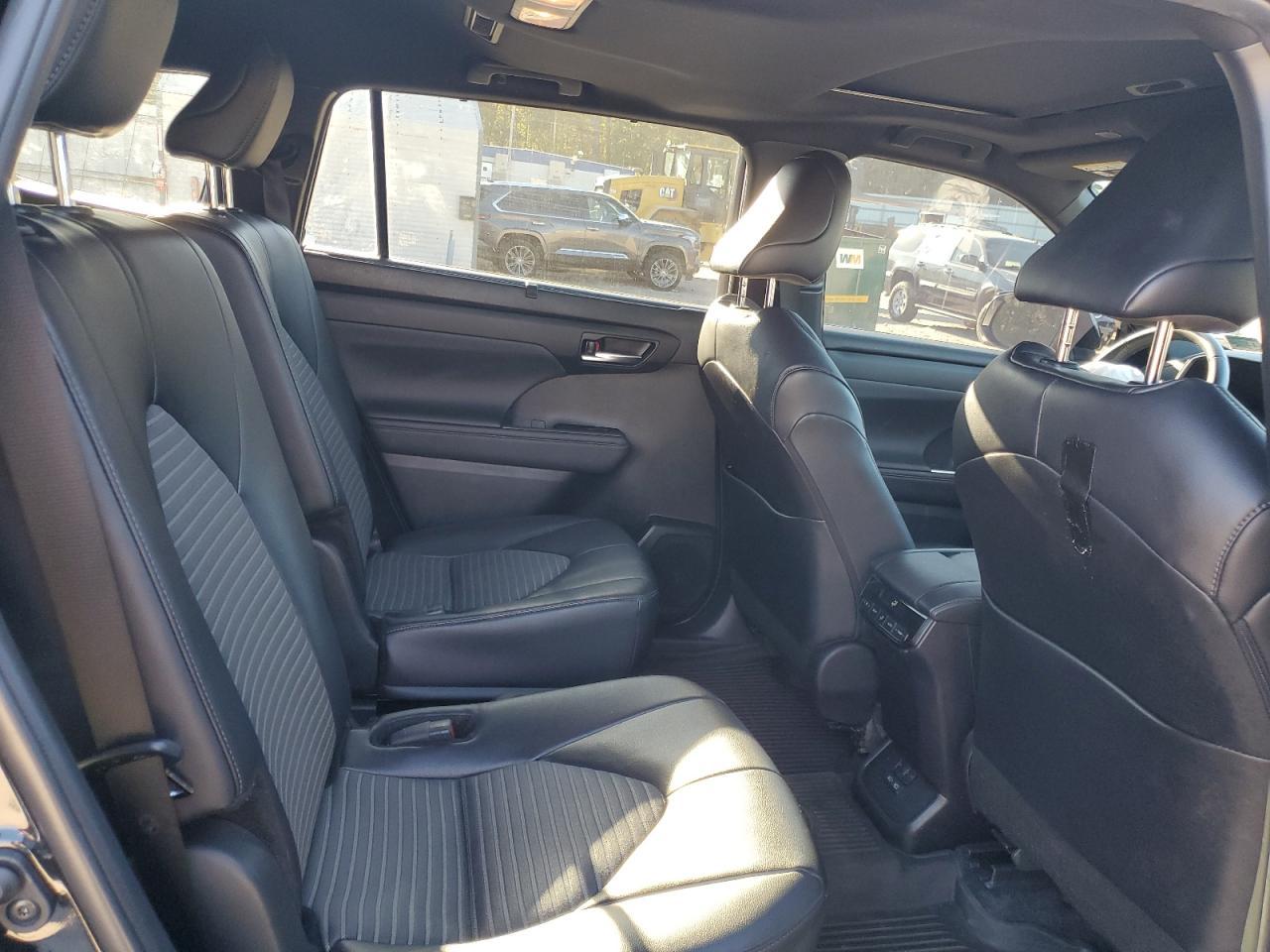 2024 Toyota Highlander Xse - zdjęcie 11
