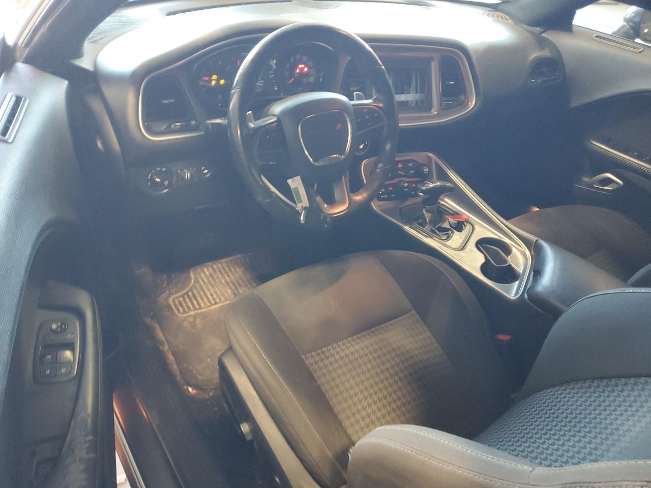 2019 Dodge Challenger - zdjęcie 8