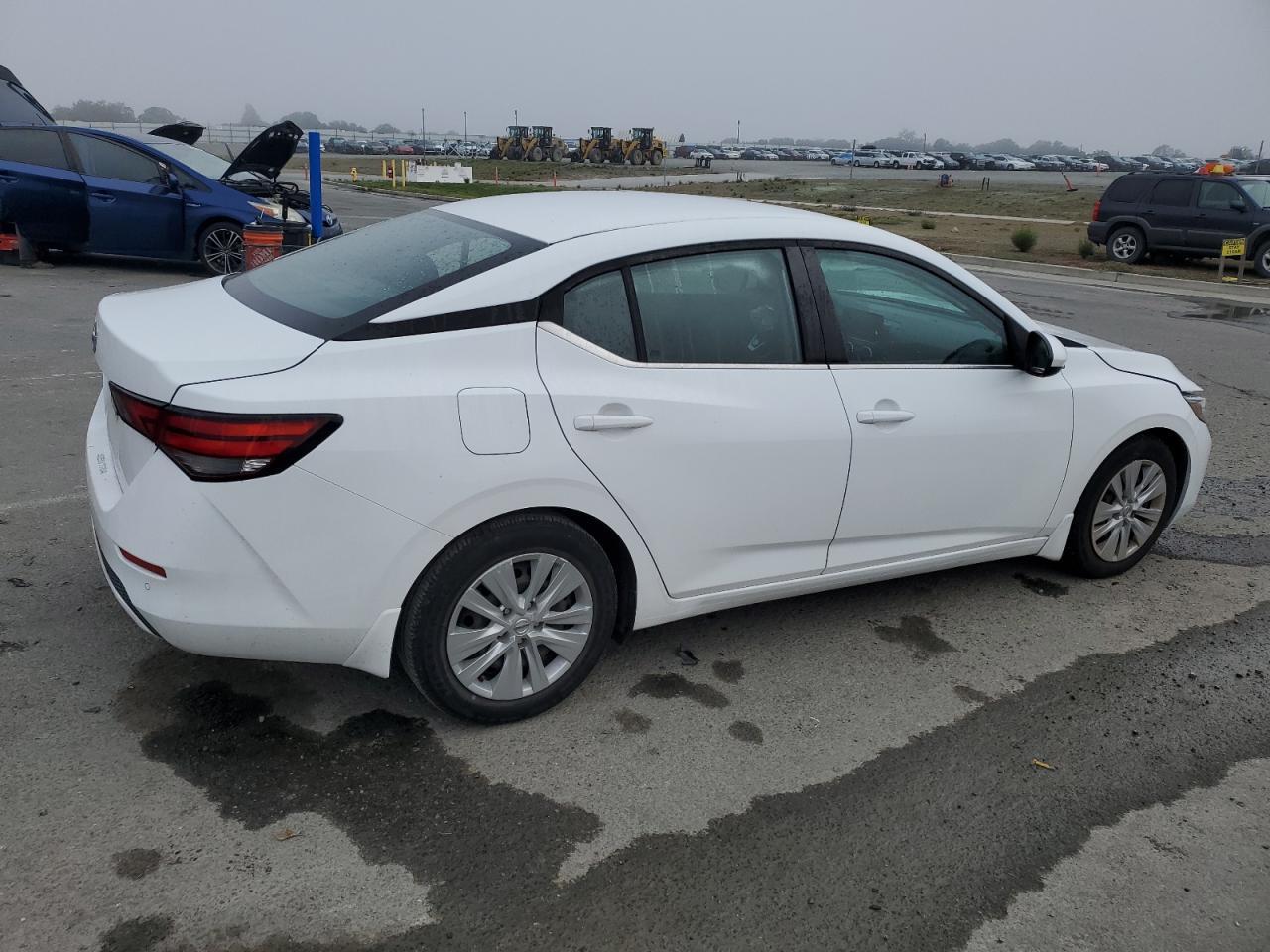 2021 Nissan Sentra - zdjęcie 3