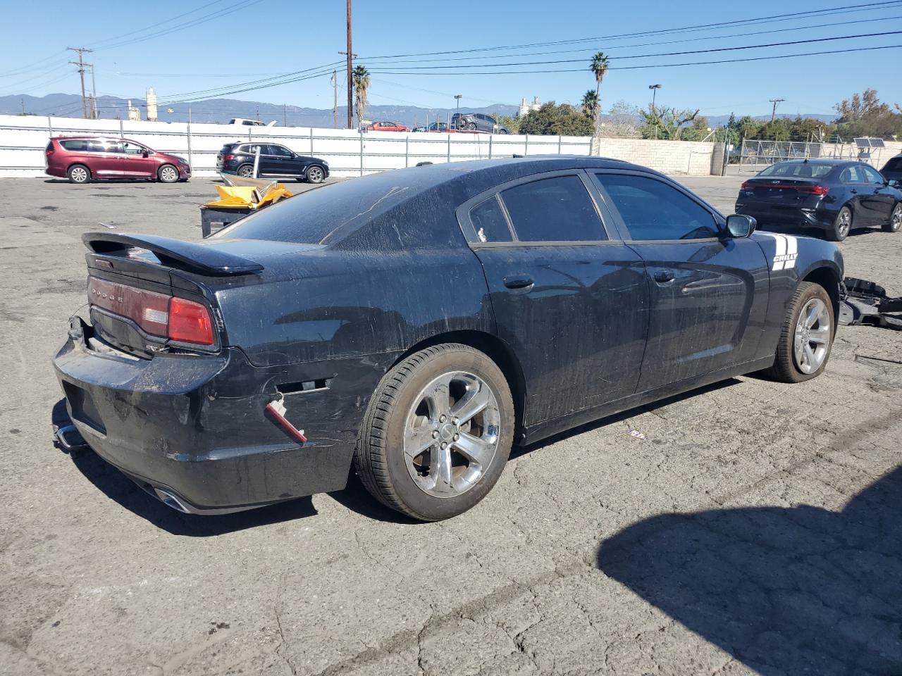 2014 Dodge Charger Sxt - zdjęcie 3
