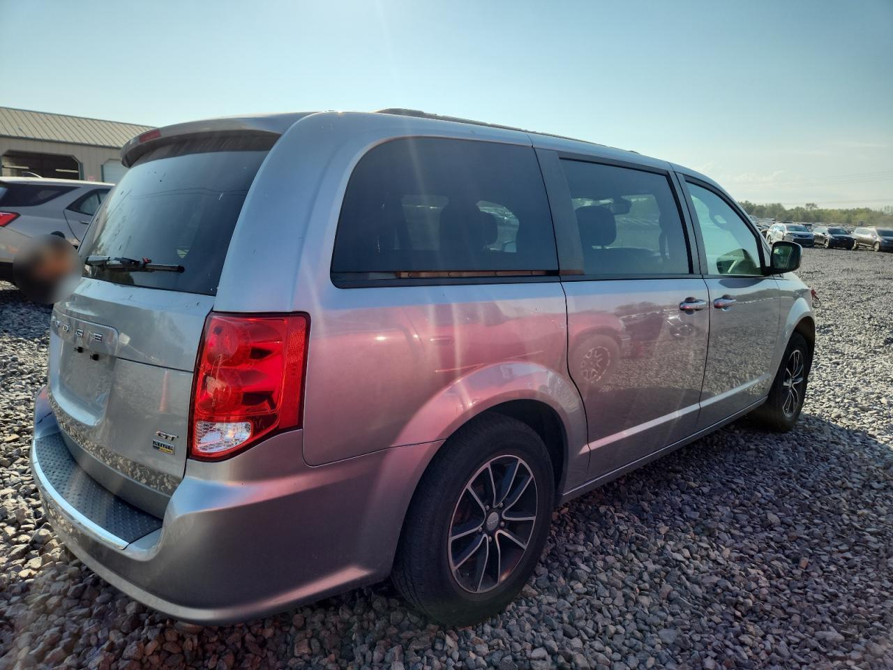 2019 Dodge Caravan - zdjęcie 3
