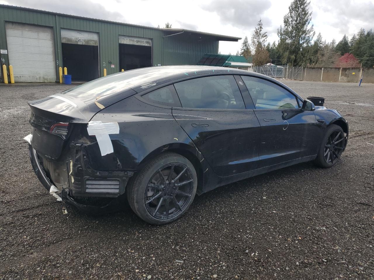 2019 Tesla Model 3 - zdjęcie 3
