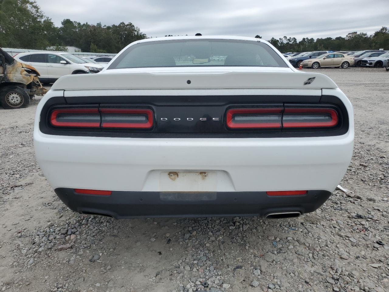 2022 Dodge Challenger - zdjęcie 6