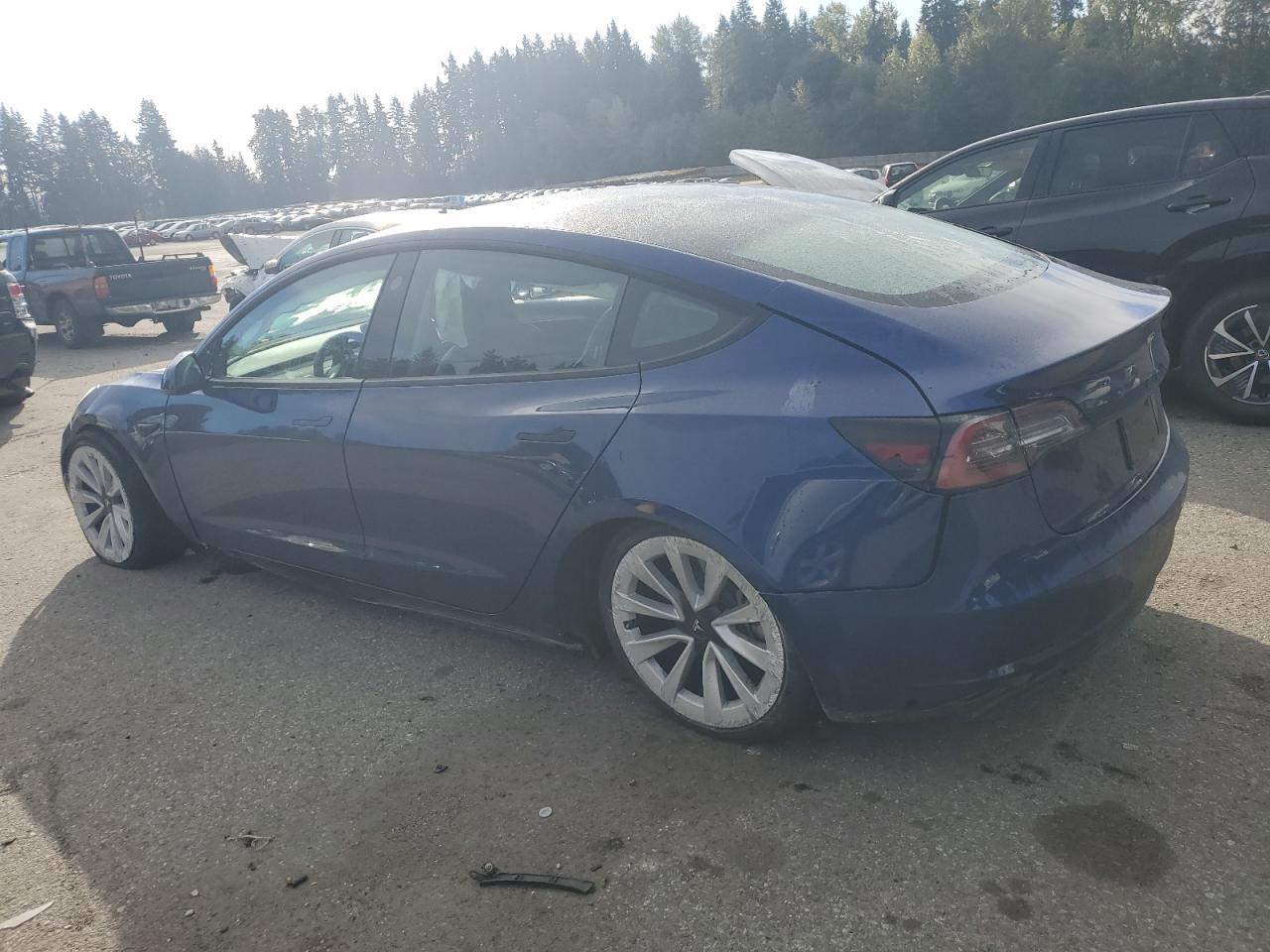 2022 Tesla Model 3 - zdjęcie 2