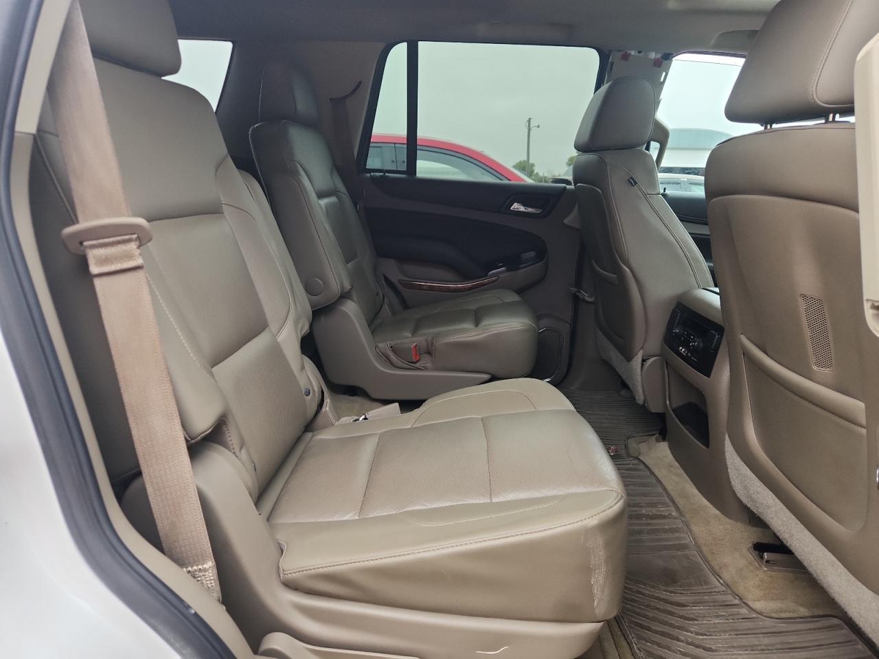 2015 Chevrolet Tahoe - zdjęcie 11