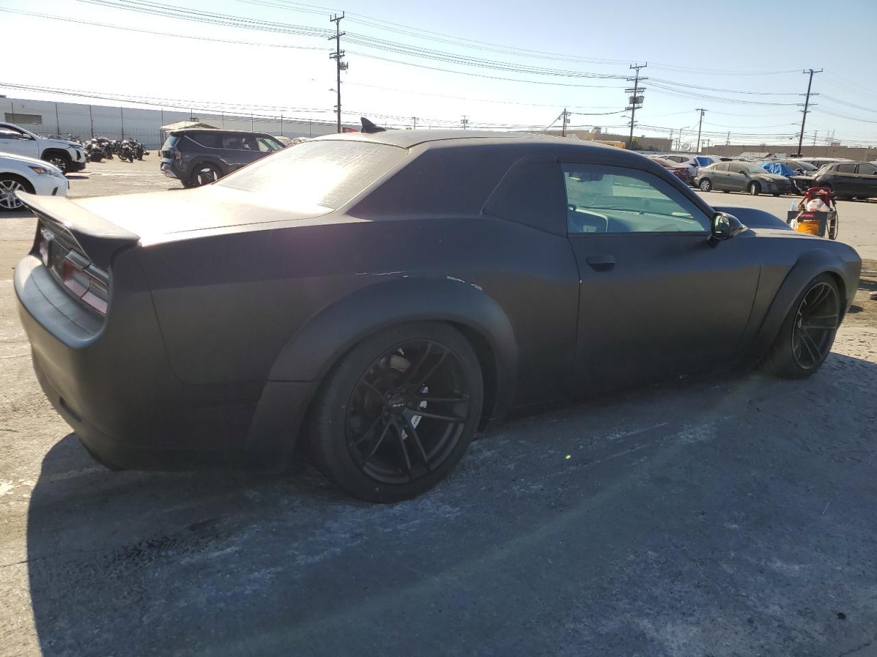 2016 Dodge Challenger - zdjęcie 3