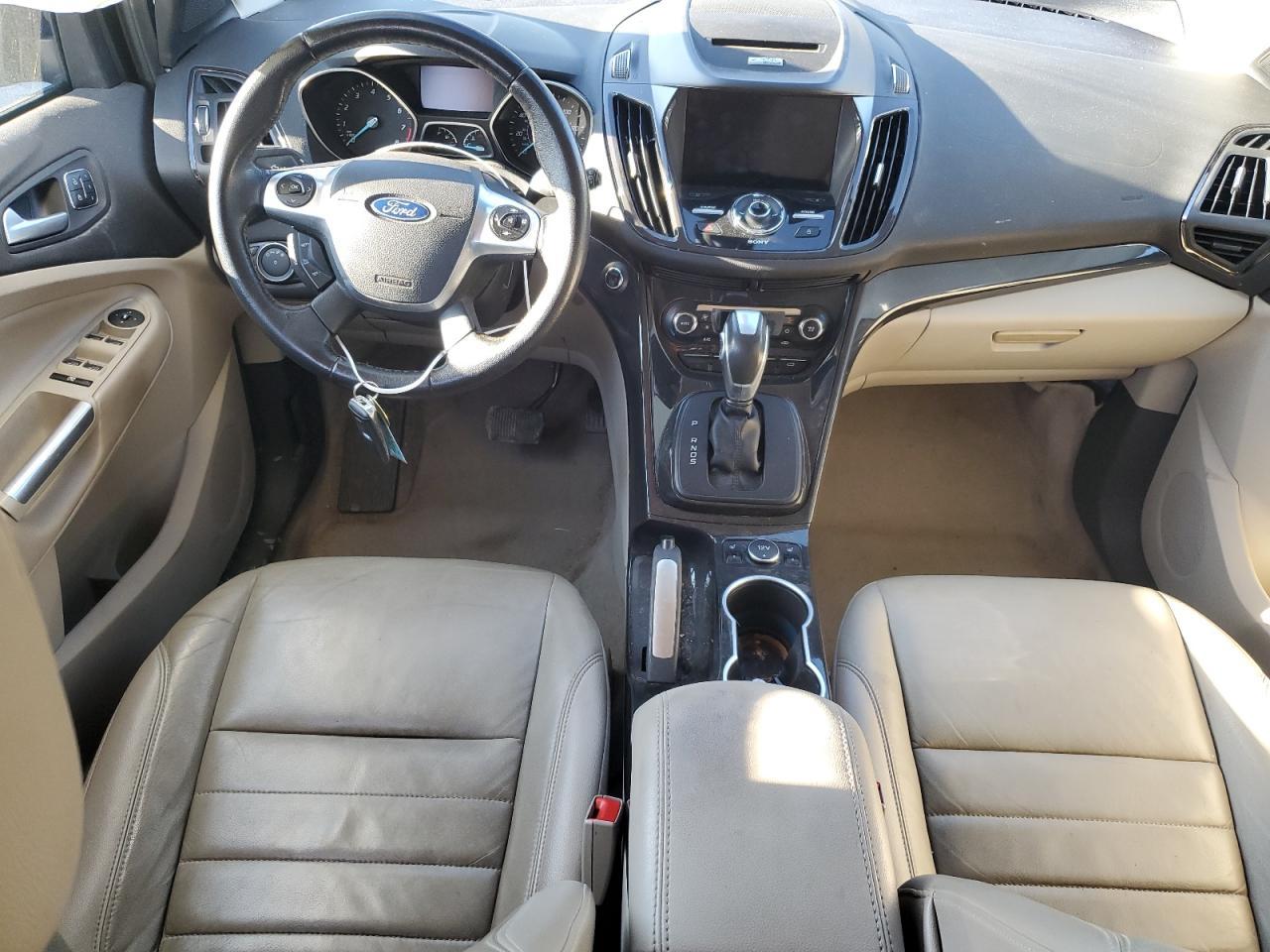 2015 Ford Escape - zdjęcie 8