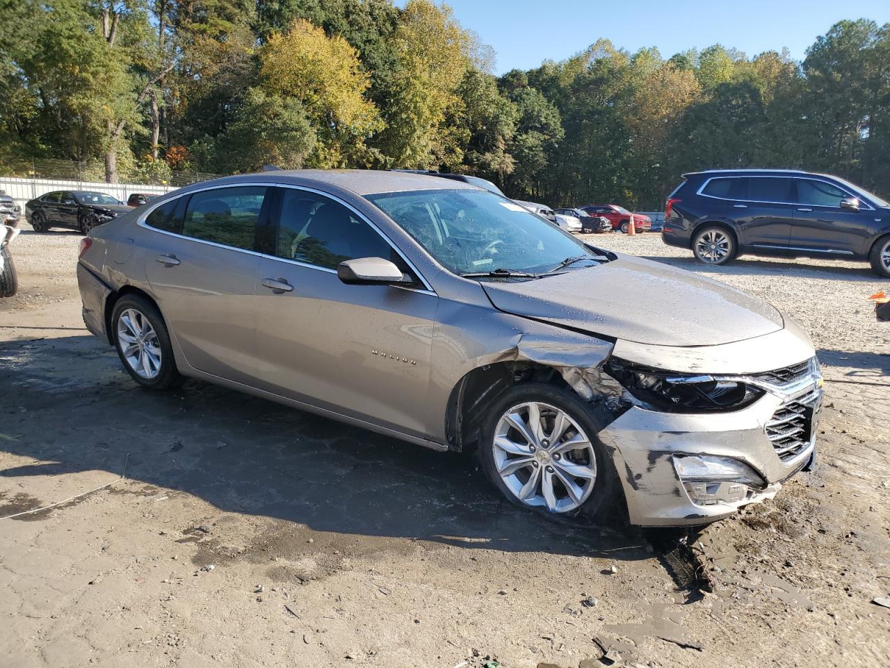 2022 Chevrolet Malibu Lt - zdjęcie 4